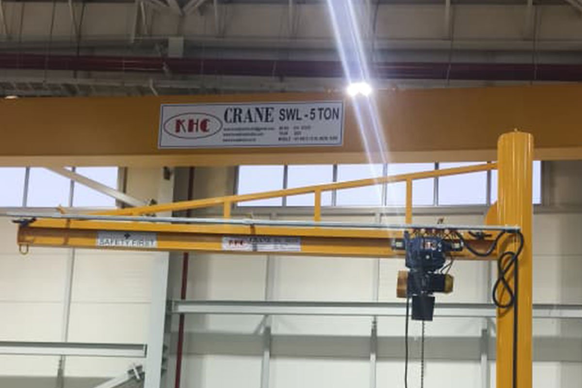 500Kg Pillar Mounted Jib Crane in Tamilnadu Customized 500kg Pillar Mounted Jib Crane in Tamilnadu